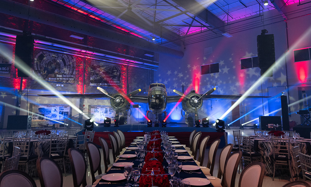 Lone Star Flight Museum Gala ambience Photo by Daniel Ortiz