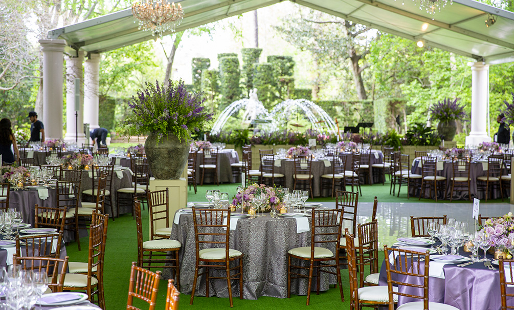 2022 Bayou Bend Garden Party Decor With Chandeliers Photo By Jenny Antill