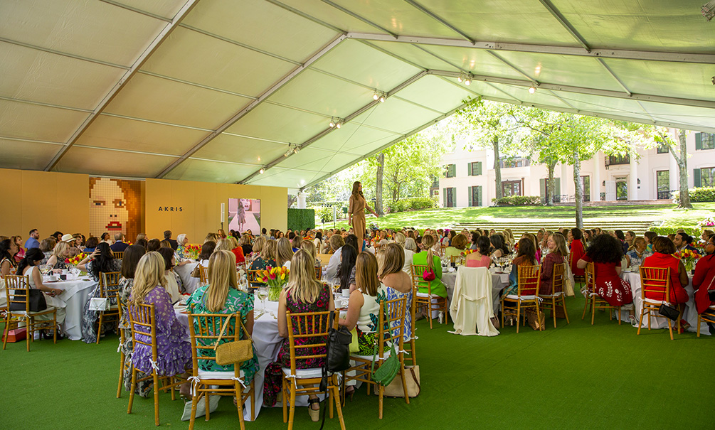 Bayou Bend Fashion Show Luncheon With A View Of Bayou Bend Home From The Tent Photo By Jenny Antill