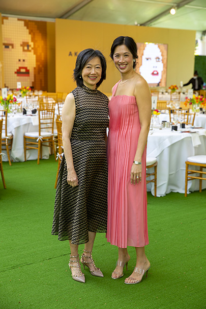 Fashion Show Chairs Anne Chao And Carolyn Chao Sabat Photo By Jenny Antill