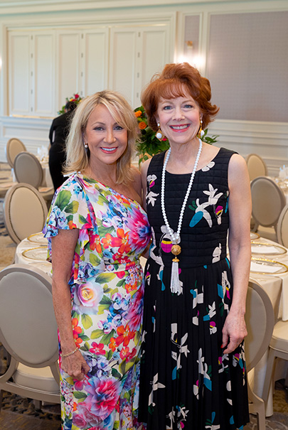 Leslie Siller And April Lykos Photo By Wilson Parish