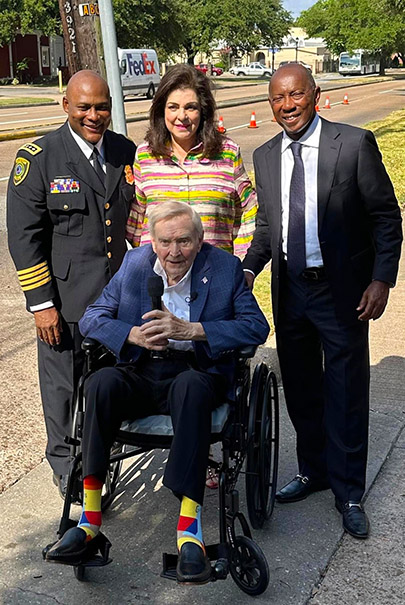 Chief Of Police Troy Finner, Laura Ward, Dave Ward And Mayor Sylvester Turner Photo By Elizabeth Atkins