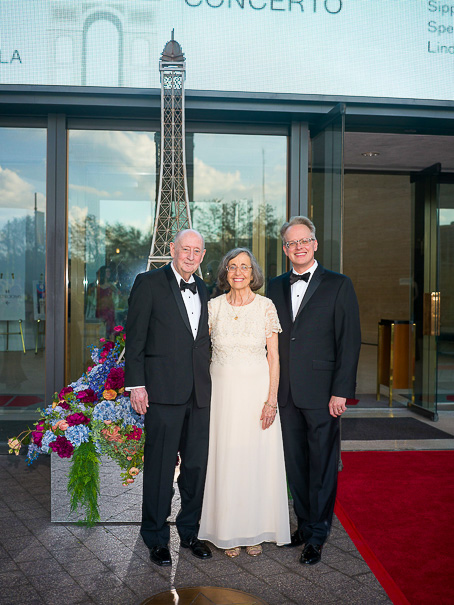 Chairs Stephen And Mariglyn Glenn And John Mangum; Photo By Daniel Ortiz