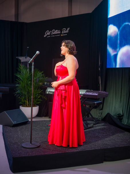 Meryl Dominguez Of The Houston Grand Opera Butler Studio Serenading Guests During The Event Photo By Daniel Ortiz