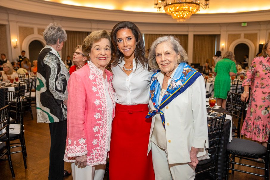 Bette Linbeck, Hannah McNair, Barbara O'Connell Photo By Jenny Antill