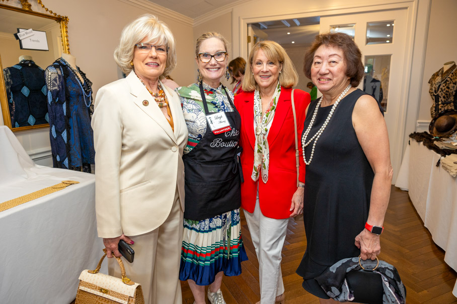 Dorothy Nicholson, Leigh Alvarez, Rhonda Jones, Judy Chong Photo By Jenny Antill