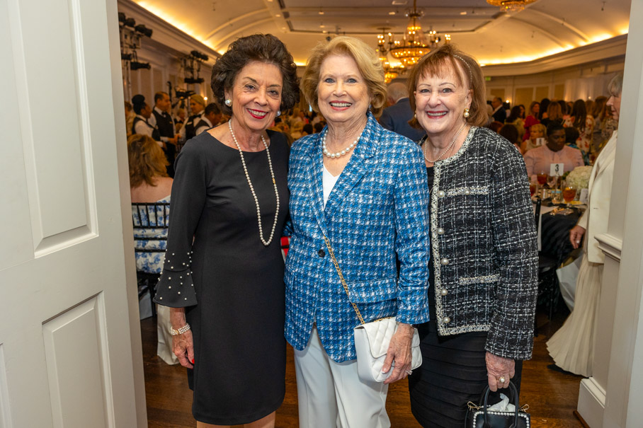 Kathy Goossen, Ginger Blanton And Deborah Dunkum Photo By Jenny Antill