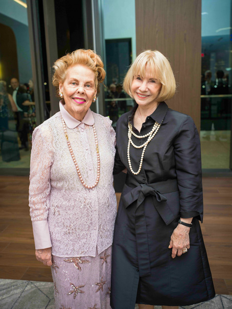 Honoree Mimi Lloyd And Susan Osterberg Photo By Daniel Ortiz