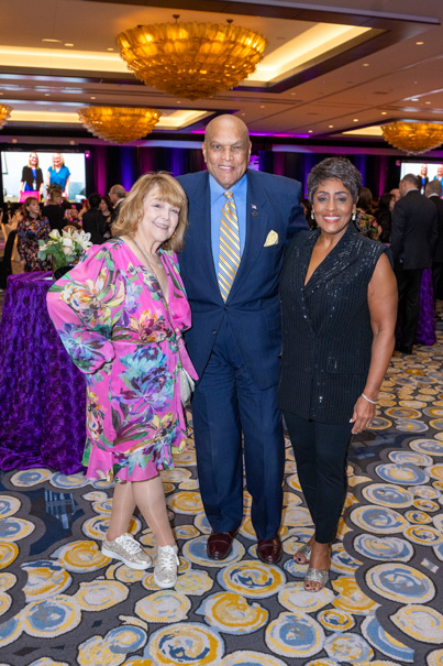 Marilu Garza, Lou Gregory And Linda Lorelle Photo By Jacob Power