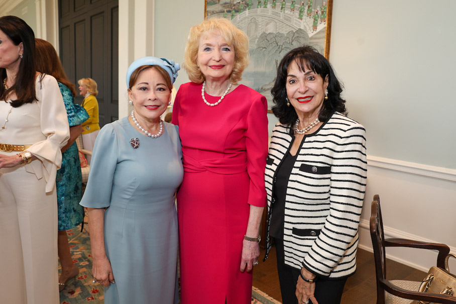 Rini Ziegler, Mary Sage And Mady Kades Photo By Priscilla Dickson