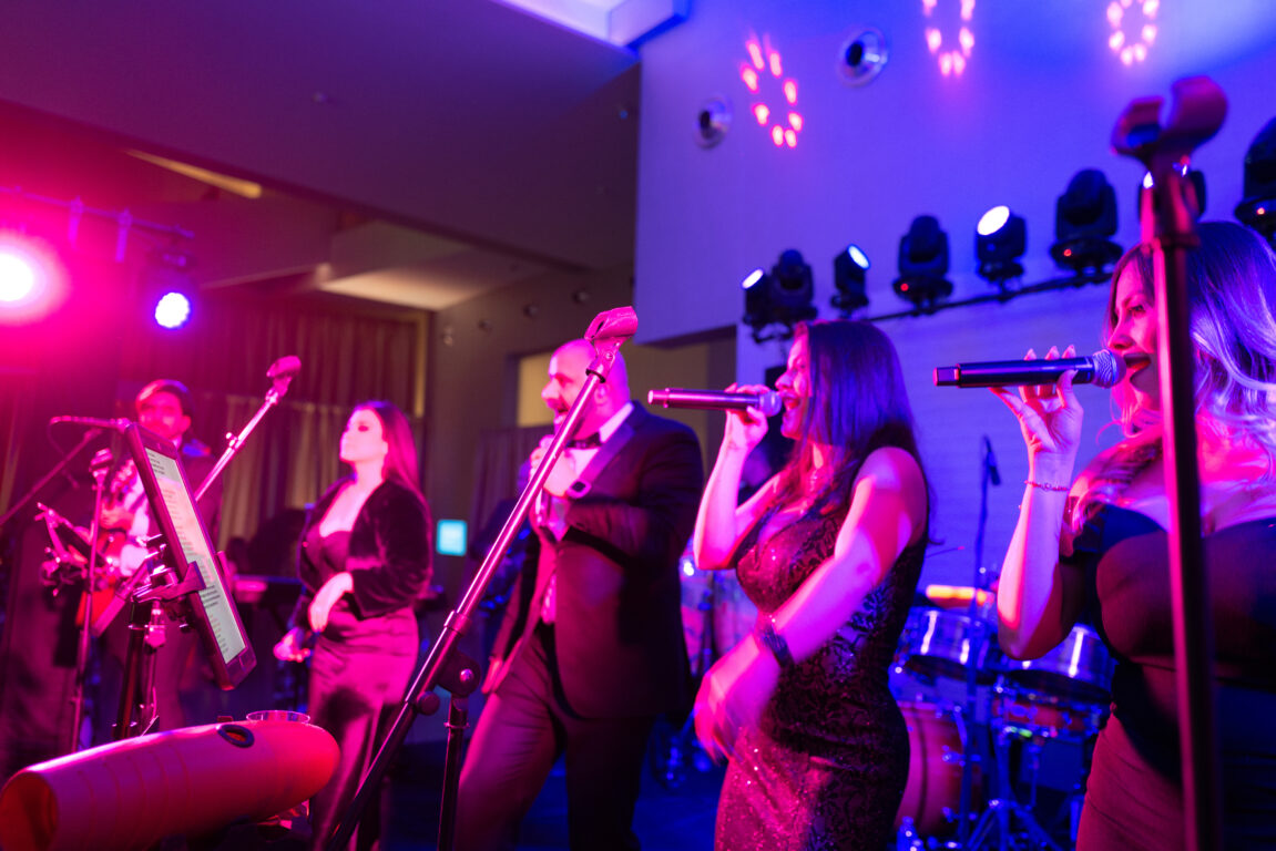 Mfah Latin Gala; Grupo Kache; Photo By Daniel Ortiz