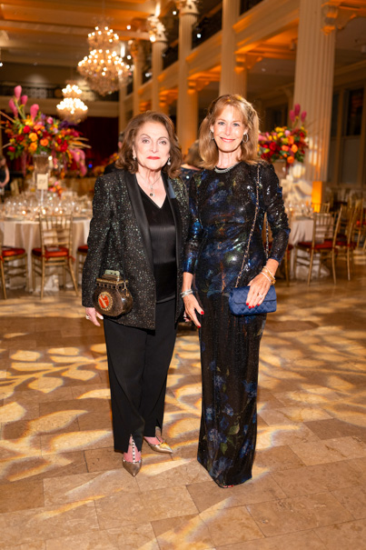 Beth Wolff and Cheryl Byington (Photo by Daniel Ortiz)