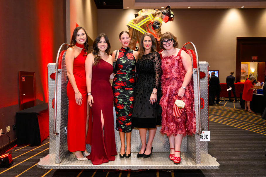 Kelly Pyle, Nikki Denkler, Allison Burbach, Suzanne Gregory, Kittsie Klaes Hance (Photo by CatchLight Group)