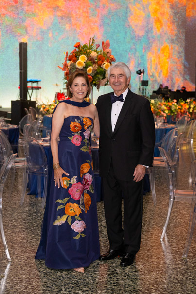 Ball Chairs Polly and Murry Bowden (Photo by Wilson Parish)